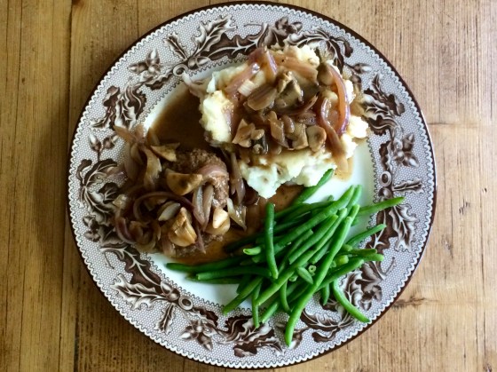 Hamburger Steaks with Mushroom Gravy - Cooking Light