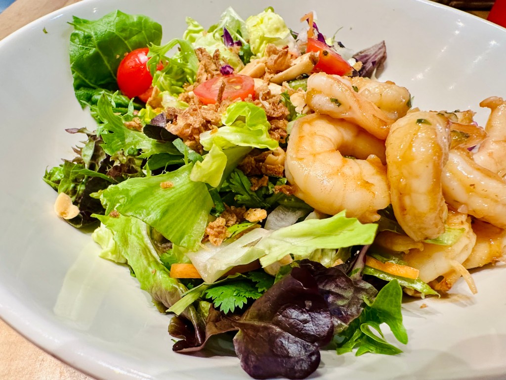 Fabulous and fresh salad with herbs, veggies and shrimp